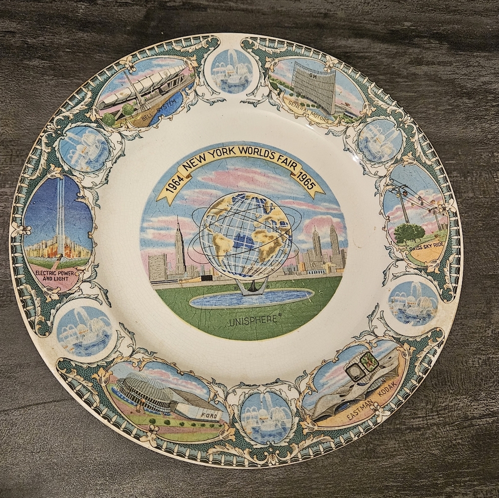 Souvenir Plate 1964-1965 New York World's Fair